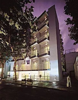Queen Mary מלון 3*
