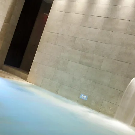 Queen Mary Cattolica