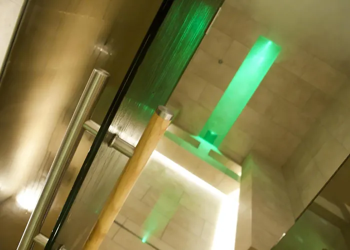 Queen Mary Cattolica