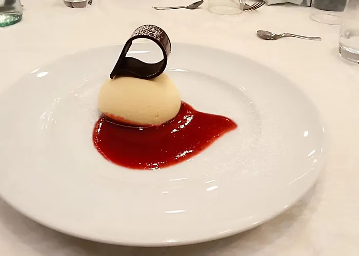 Hotel Queen Mary Cattolica