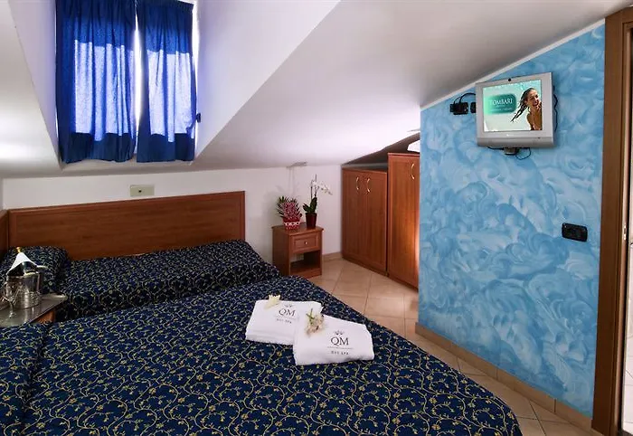 호텔 Queen Mary 3*